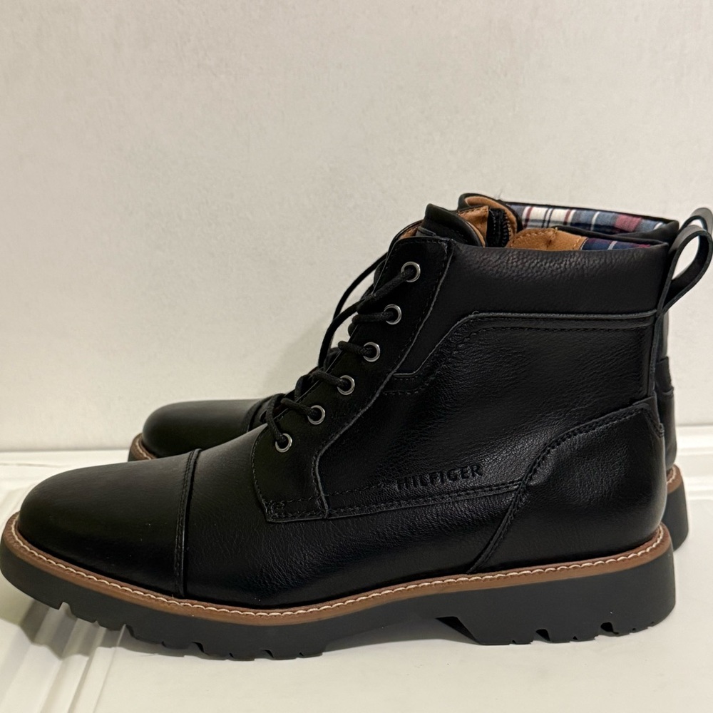 Tommy Hilfiger Men's Tarlin Fashion Boot new size 10.5 men H20N17 - Picture 4 of 15